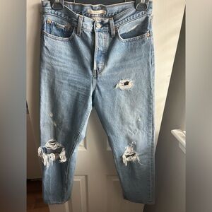 Levi’s Medium Wash Wedgie Straight Jeans